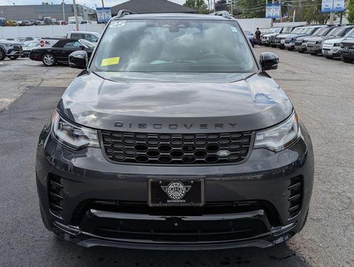 Carpathian Grey Prem Met 2025 Land Rover Discovery P360 Dynamic SE