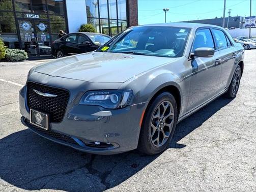 2018 Chrysler 300 S