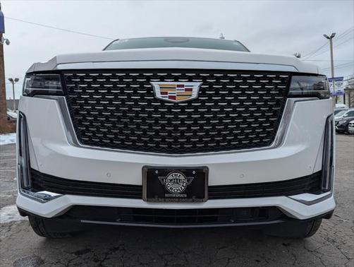 2023 Cadillac Escalade ESV Premium Luxury