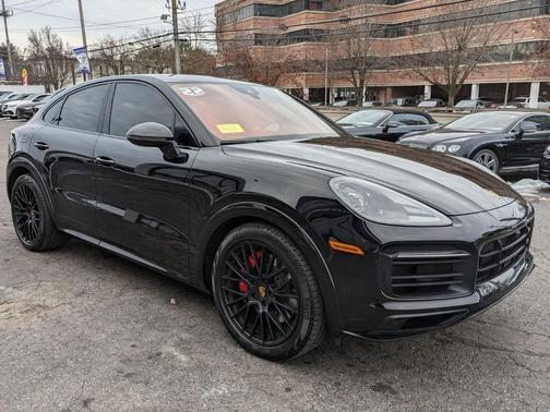 2022 Porsche Cayenne GTS