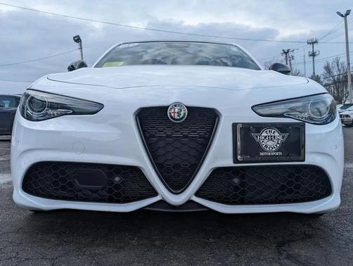 2022 Alfa Romeo Giulia Veloce