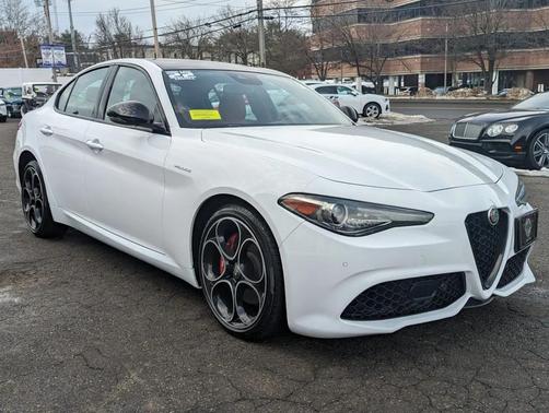 2022 Alfa Romeo Giulia Veloce