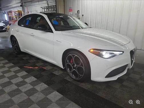 2022 Alfa Romeo Giulia Veloce