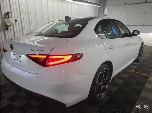 2022 Alfa Romeo Giulia Veloce