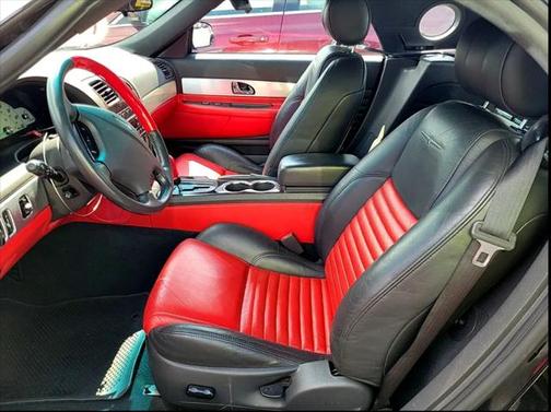 2002 Ford Thunderbird Deluxe