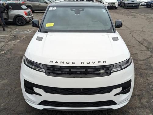 2024 Land Rover Range Rover Sport SE