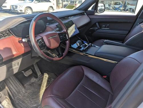 2024 Land Rover Range Rover Sport SE