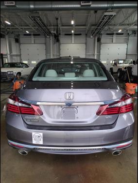 Gray 2017 Honda Accord EX-L