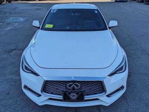 2017 INFINITI Q60 3.0T Premium
