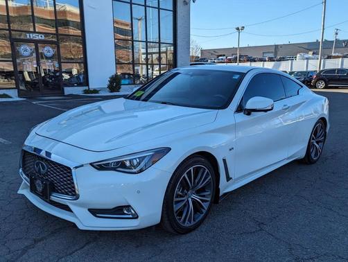 2017 INFINITI Q60 3.0T Premium