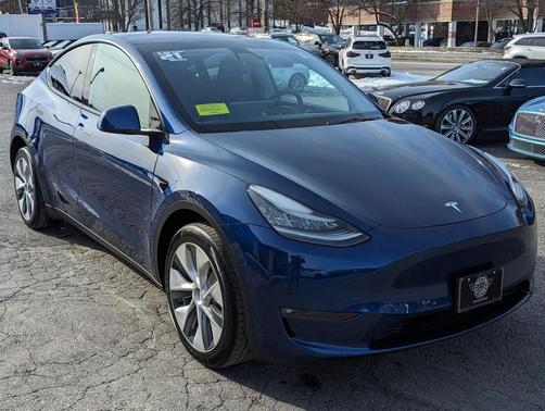 2021 Tesla Model Y Long Range Dual Motor All-Wheel Drive