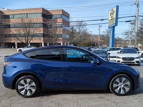 2021 Tesla Model Y Long Range Dual Motor All-Wheel Drive