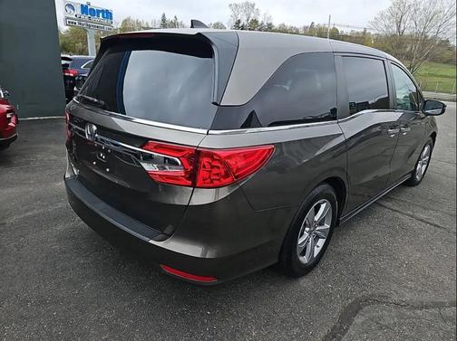 Gray 2018 Honda Odyssey EX-L