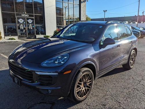 2018 Porsche Cayenne Platinum Edition