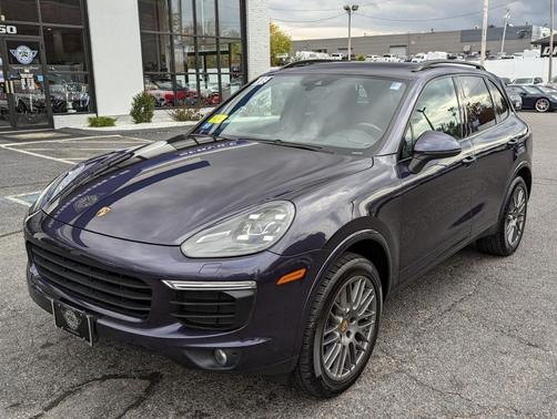 2018 Porsche Cayenne Platinum Edition