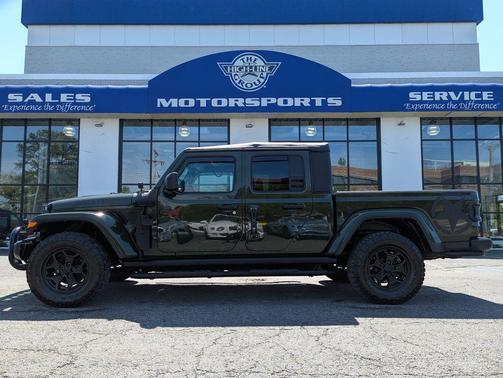 Sarge Green Clearcoat 2022 Jeep Gladiator Willys 4x4