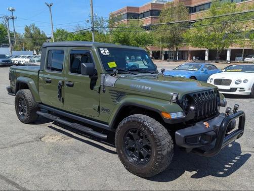 Sarge Green Clearcoat 2022 Jeep Gladiator Willys 4x4