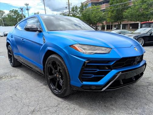 2021 Lamborghini Urus AWD
