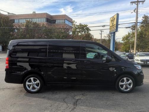 2020 Mercedes-Benz Metris Base