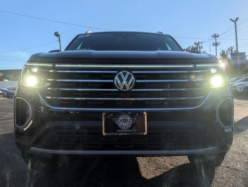 2024 Volkswagen Atlas 2.0T SE w/Technology 4MOTION