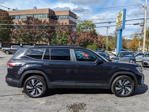 2024 Volkswagen Atlas 2.0T SE w/Technology 4MOTION
