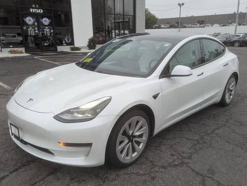 2021 Tesla Model 3 Standard Range Plus