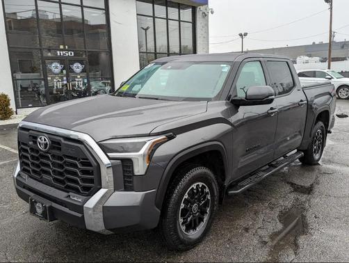 2022 Toyota Tundra SR5