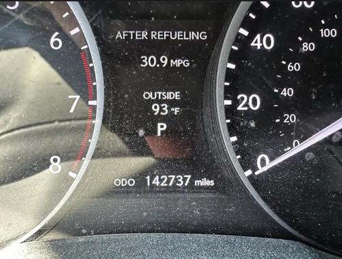White 2015 Lexus ES 350 Base
