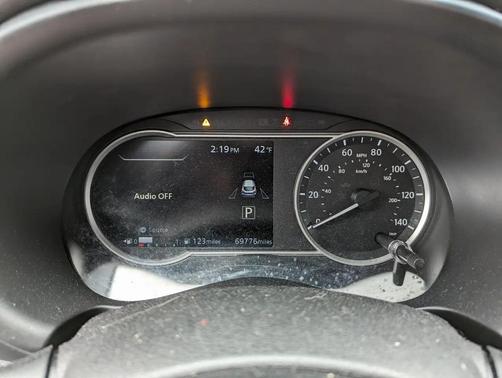 2019 Nissan Kicks SR