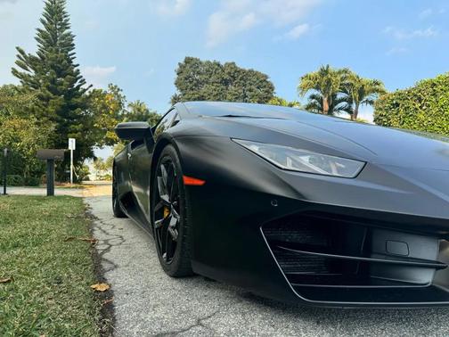 2016 Lamborghini Huracan LP580-2