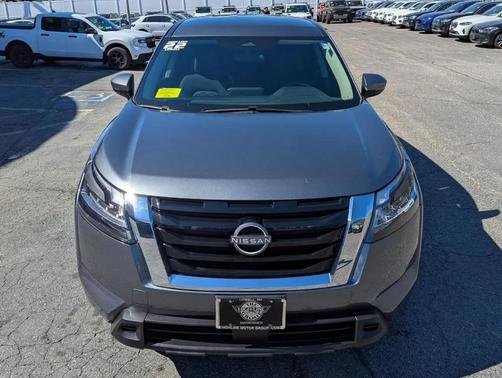 Gun Metallic 2022 Nissan Pathfinder S 4WD
