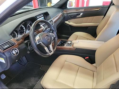 2013 Mercedes-Benz E-Class 4MATIC