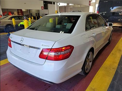 2013 Mercedes-Benz E-Class 4MATIC