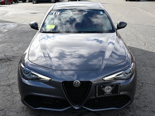 2019 Alfa Romeo Giulia Ti Sport