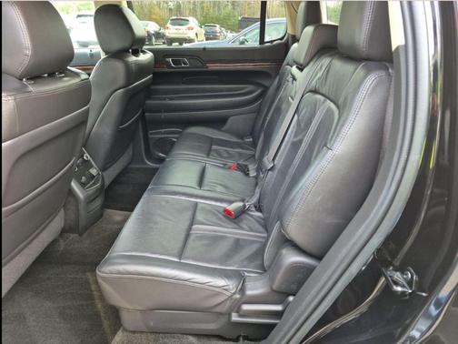 2019 Lincoln MKT Standard