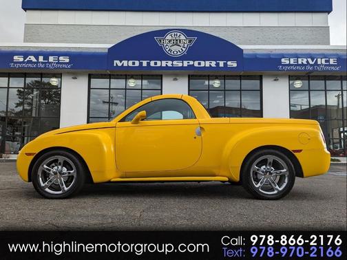2004 Chevrolet SSR LS