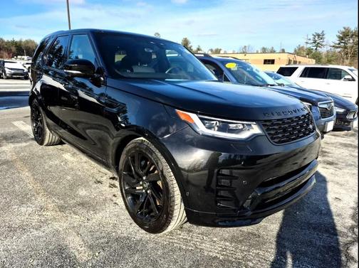 2024 Land Rover Discovery P300 Dynamic SE