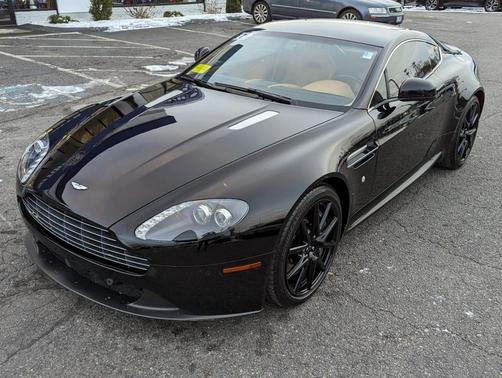 2012 Aston Martin V8 Vantage Base