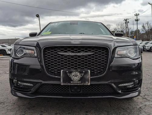 2021 Chrysler 300 Touring