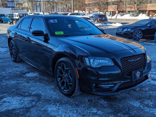 2021 Chrysler 300 Touring