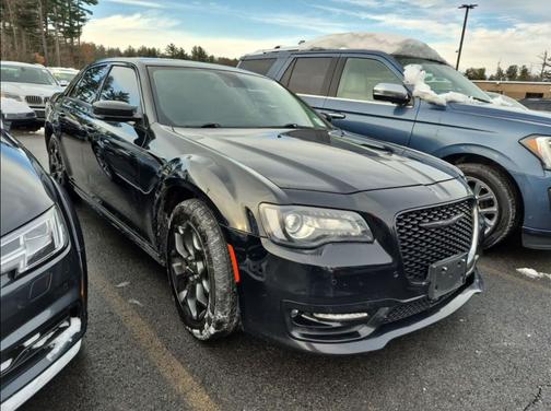 2021 Chrysler 300 Touring