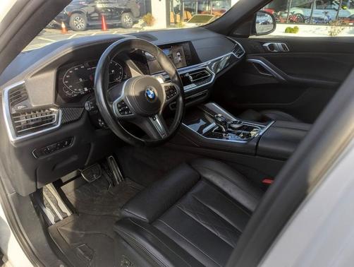 2023 BMW X6 M50i