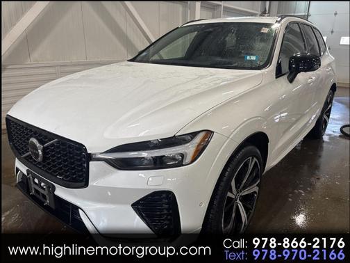 2022 Volvo XC60 B5 R-Design