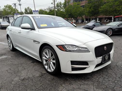 2017 Jaguar XF 35t R-Sport