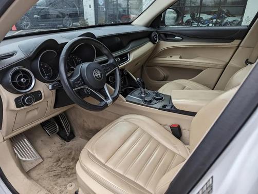 2019 Alfa Romeo Stelvio Ti Lusso