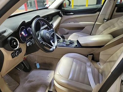 2019 Alfa Romeo Stelvio Ti Lusso