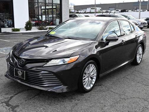 2018 Toyota Camry XLE