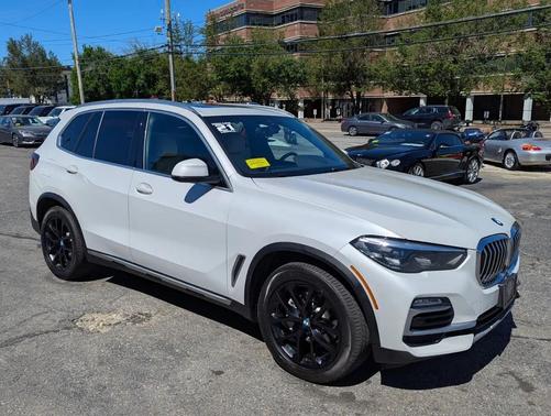 White 2021 BMW X5 xDrive40i