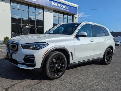 White 2021 BMW X5 xDrive40i