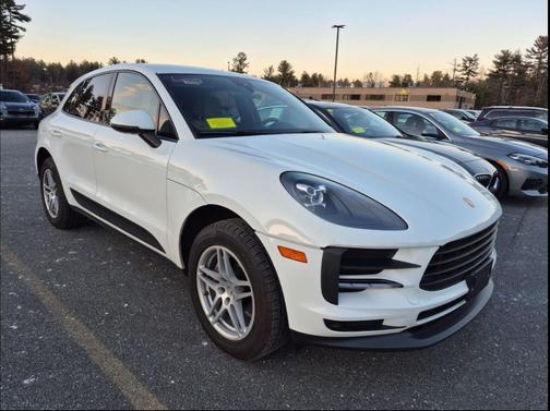 2020 Porsche Macan AWD